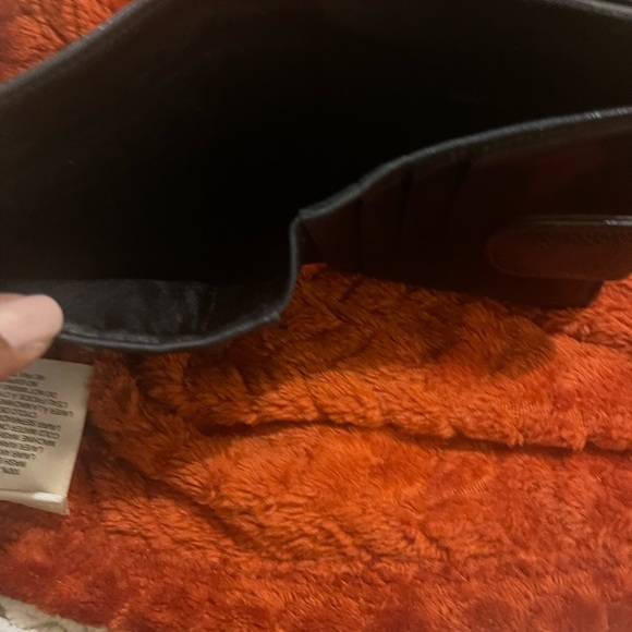 Chanel Caviar Compact Wallet - Picture 5 of 7